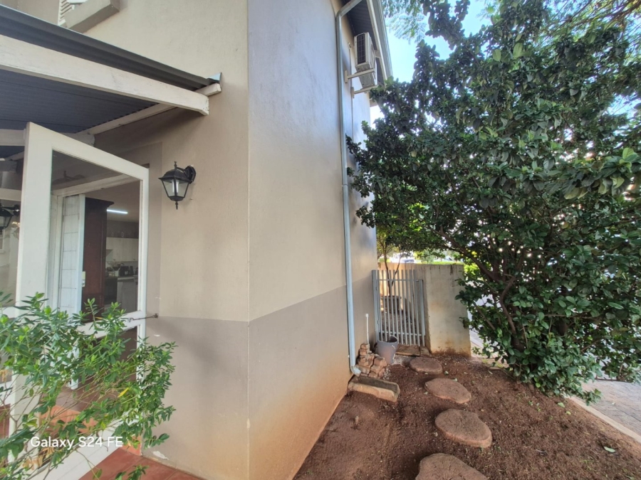 2 Bedroom Property for Sale in Waterval East North West